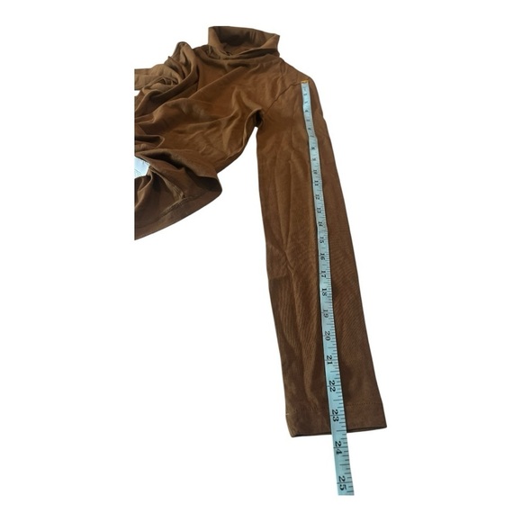 J. Crew Tissue Funnel Neck Rich Coffee
Brown Long Sleeve Layer NEW BL022 - Picture 11 of 16